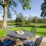 3 Bed In Carr Bank Oc-Gl128 *