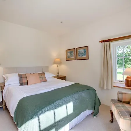 3 Bed In Carr Bank Oc-gl128 Beetham
