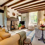 3 Bed In Carr Bank Oc-gl128 *